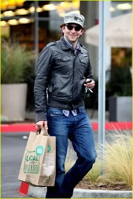 Bradley Cooper White Water Bottle With Carabiner