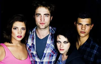 New Moon Cast Poster